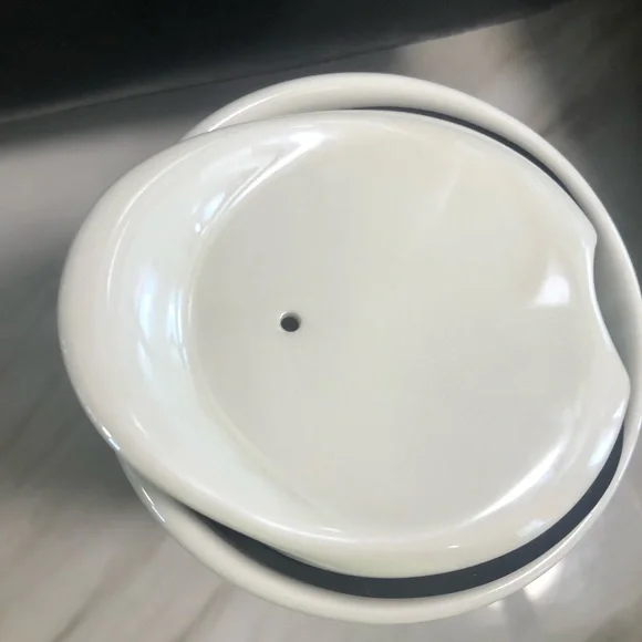 Starbucks mug with ceramic lid - Picture 3 of 4